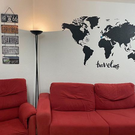 Traveler'S Beach Apartment With Sea View, Free Coffee & Parking 베니돔 외부 사진